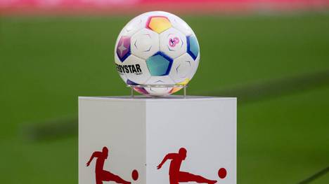 Im zweiten Anlauf hat der deutsche Profifußball den Weg für den Einstieg eines Investors freigemacht.
