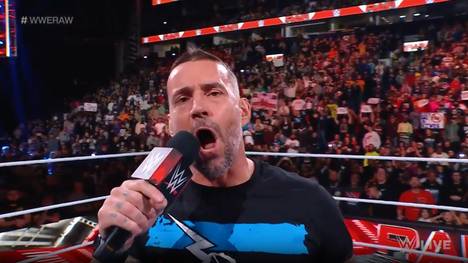 Bei WWE Monday Night RAW wendet sich CM Punk erstmals nach seinem Sensations-Comeback wieder an die Fans - und liefert eine Promo-Ansprache mit jeder Menge Zündstoff ...