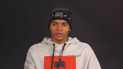 Im BVB-Feiertagsmagazin spricht Manuel Akanji über die magere Ausbeute des BVB in den letzten Spielen. Außerdem moniert der Verteidiger die Abwehrprobleme der Schwarz-Gelben.