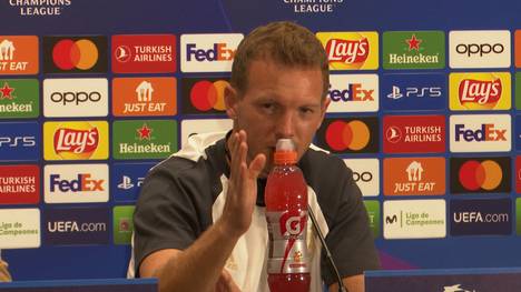 Auf der Pressekonferenz vor dem Champions-League-Spiel gegen den FC Barcelona verrät Bayern-Trainer Julian Nagelsmann, weshalb es bewusst so langsam redet. 