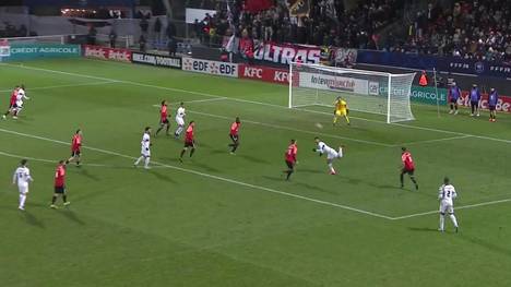 PSG lässt Außenseiter US Revel in der Coupe de France keine Chance. Für das absolute Highlight der 9:0-Gala sorgt Marco Asensio, dessen Hacken-Assist Kylian Mbappé veredelt.