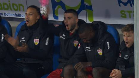 Partystimmung beim VfB Stuttgart! Deniz Undav und Sehrou Guirassy singen als textsichere Stimmungskanonen den Europapokal-Song der VfB-Fans mit.