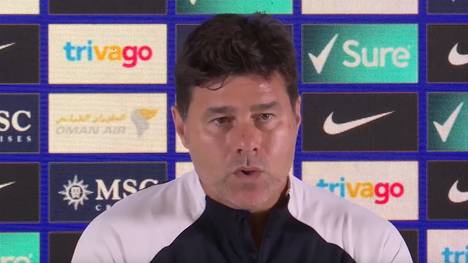 Mauricio Pochettino feiert am Sonntag gegen Liverpool sein PL-Comeback als Trainer von Chelsea. Der Argentinier hat auf der Pressekonferenz vor dem Spiel gute Laune und scherzt mit den Journalisten.