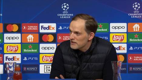 Bayern-Trainer Thomas Tuchel wurde gefragt, ob er nach dem Sieg gegen den FC Arsenal und dem Halbfinaleinzug in der Champions League eine gewisse Zufriedenheit verspüre. Der Trainer entgegnet der Frage.