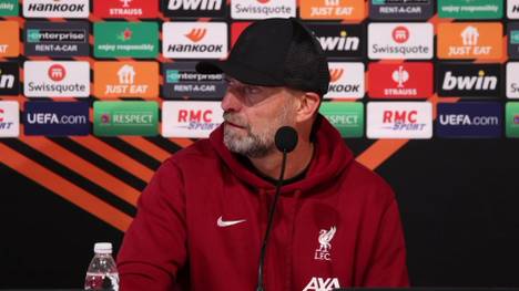 Nach der Niederlage in der UEFA Europa League ist Jürgen Klopp genervt von der Organisation der Pressekonferenz.