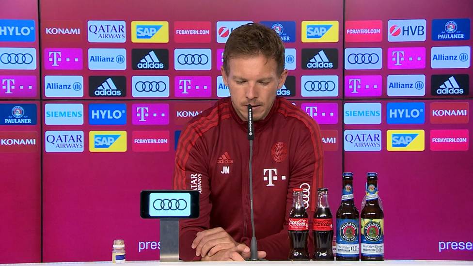 Auf der Pressekonferenz spricht Bayern Trainer Julian Nagelsmann über seine Vorfreude auf die Meisterschale