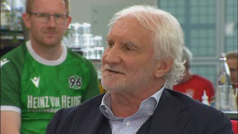 Im STAHLWERK Doppelpass spricht Rudi Völler über die Zukunft der deutschen Nationalmannschaft.