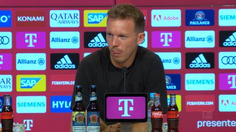 Julian Nagelsmann reagiert genervt auf eine Frage zum Thema Mittelstürmer. Die Thematik stellt sich für den Bayern-Coach nicht.
