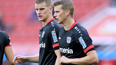Die Bender-Zwillinge beenden etwas überraschend im Sommer ihre Karrieren. Ihr Ex-Coach beim TSV 1860 München, Marco Kurz, erinnert sich an die Anfangszeit des Brüderpaars.