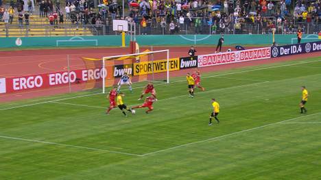 Arminia Bielefeld steht in der nächsten Runde des DFB-Pokals. In einer umkämpften Partie erzielt der Bundesligist sechs Tore gegen Bayreuth.