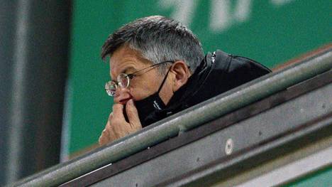 Der Bayern-Präsident wünscht sich den Verbleib der beiden Vereinsikonen über ihr Karriereende hinaus.