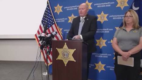 Der ehemalige 49ers-Cornerback Adam Phillips soll in South Carolina fünf Menschen und sich selbst erschossen haben. Der lokale Polizei-Sheriff ist noch auf der Suche nach Antworten.