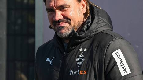 Trainer Daniel Farke von Borussia Mönchengladbach ist rechtzeitig für das Derby gegen den 1. FC Köln am Sonntag auf den Trainingsplatz zurückgekehrt.
