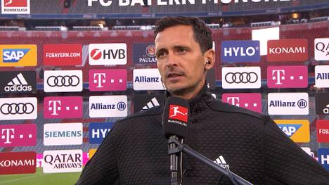 Während Julian Nagelsmann das 4:0 seiner Bayern gegen Hoffenheim von zuhause aus schauen musste, coachte Dino Toppmöller den FCB. Der Co-Trainer erklärt, wie er mit Nagelsmann während dem Spiel kommunizierte.