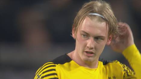 Borussia Dortmund grüßt nach 2 Spieltagen von Platz 2 – nur für Julian Brandt verlief der Saisonstart alles andere als optimal: Der Nationalspieler hat seinen Stammplatz verloren. 