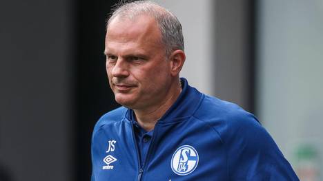 Nach dem Kolasinac-Deal wollen die Schalker weiter auf dem Transfermarkt zugeschlagen. Ein Stürmer und ein Rechtsverteidiger sollen kommen. 