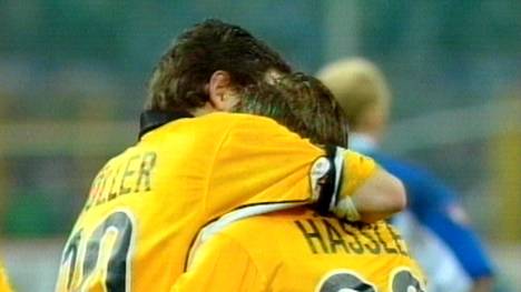 Thomas Häßler wechselte 1998 zu Borussia Dortmund und erlebte damit eine unbefriedigende Zeit bei den Schwarz-Gelben. Der ehemalige Karlsruher kann sich nicht gegen Andreas Möller durchsetzen. 