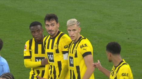 Jude Bellingham und Mats Hummels von Borussia Dortmund haben sich während dem Spiel gegen VfL Bochum gestritten. Auslöser des Streits war eine Aktion von Bellingham. 