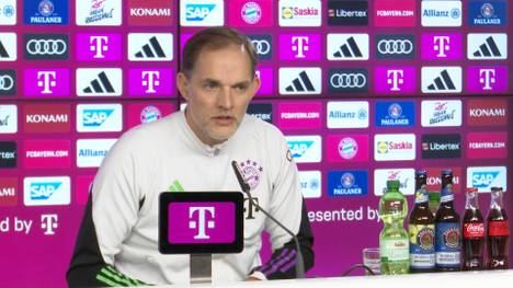 Thomas Tuchel spricht über die Situation von Alphonso Davies beim FC Bayern, seine Entwicklung und die anhaltenden Transfergerüchte.