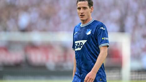 Der Ex-Nationalspieler Sebastian Rudy hat das Ende seiner Profi-Laufbahn verkündet. Das gab der Mittelfeldmann über die Kanäle der TSG Hoffenheim bekannt.