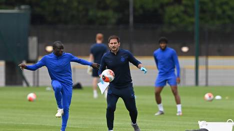 N'Golo Kanté ist verärgert über Chelsea-Trainer Frank Lampard und will die Blues deshalb wohl verlassen. 