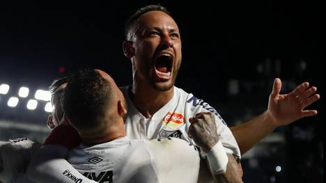 Neymar feiert einen Traumstart bei Santos und war beim zweiten Einsatz beim 3:0-Sieg gegen Inter Limeira an allen drei Treffern direkt beteiligt. Trainer Pedro Caixinha sieht den Brasilianer bereits als Anführer der Nationalmannschaft.