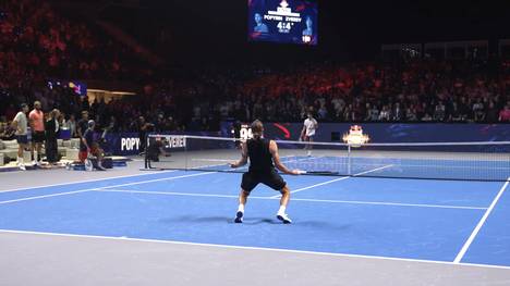 Alexander Zverev spielt in der Wiener Stadthalle groß auf und krönt sich mit diesen Schlägen zum zweiten Mal in Folge zum König von Red Bull BassLine.