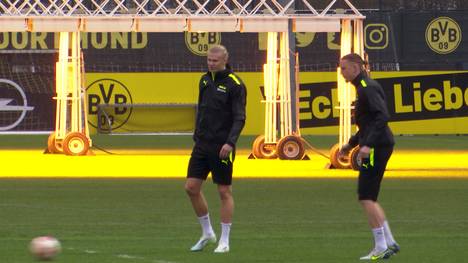 Die K.o.-Phase der Europa League steht für Dortmund an. Marco Rose hat mit seiner Mannschaft große Ambitionen und will Titel gewinnen. Auch Erling Haaland trainiert wieder mit der Mannschaft. 