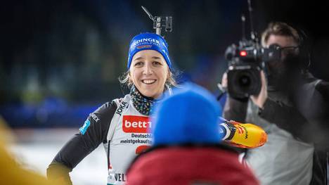 Beim Biathlon auf Schalke bewegen sich Franziska Preuß in einer für sie ungewohnten Welt. Mit Blick auf die anstehenden Heim-Weltcups ist die Weltcupführende voller Vorfreude.