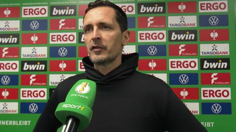 Eintracht Frankfurt scheitert im Achtelfinale an Drittligist 1. FC Saarbrücken. Dino Toppmöller sucht nach Erklärungen für die Pokal-Blamage.
