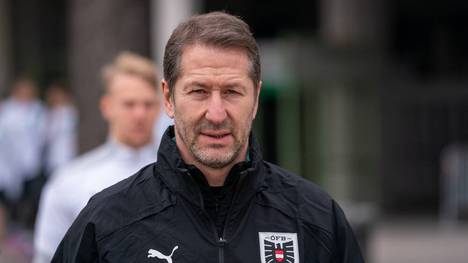 Franco Foda macht noch ein Spiel, dann ist Schluss. Nach dem Aus in den WM-Playoffs tritt der 55-Jährige als Nationaltrainer von Österreich ab.