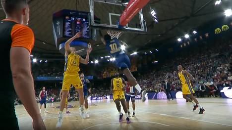 FC Barcelona - ALBA BERLIN: Highlights | EuroLeague