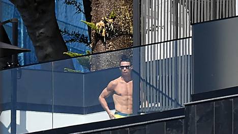 Cristiano Ronaldo hat am Donnerstag im Madeira-Stadion seiner Heimat Funchal trainiert und damit für mächtig Ärger gesorgt.