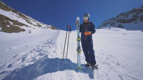 Der WM-Silbermedaillen-Gewinner von 2015, Fritz Dopfer, hat beim DSV skiTEST den Race Carver mal genauer unter die Lupe genommen und schaut was dieser Ski so alles leisten kann. 