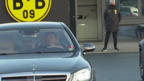 Lucien Favre ist nicht mehr Trainer von Borussia Dortmund. SPORT1-Chefreporter Patrick Berger berichtet vom Trainingsgelände des BVB.