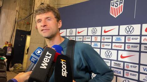 Nach mehreren Fragen zu Bundestrainer Julian Nagelsmann will Thomas Müller die Interview-Runde abbrechen.