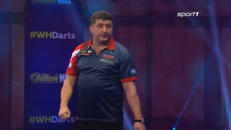 Der Österreicher feiert einen gelungen Auftakt in die Darts WM. Gegen den Engländer Matthew Edgar hat "The Gentle" kaum Probleme und siegt mit 3:1.