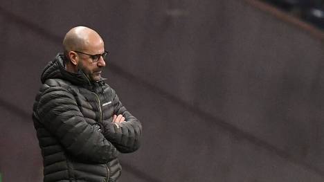 Nach der unerwarteten 1:2 Niederlage gegen Eintracht Frankfurt war Peter Bosz am Samstagabend zu Gast im aktuellen Sportstudio. Dort ärgerte sich der Niederländer nach der Pleite