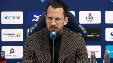 Dass Peter Stöger nicht den VfL Bochum übernehmen wird, verkündete er in der Presse - in Form einer nicht schmeichelhaften Bemerkung.