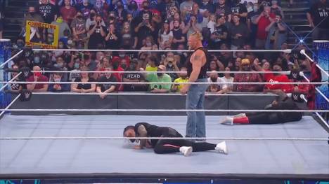 Brock Lesnar mischt die Draft-Episode von WWE Friday Night SmackDown auf, schleudert Roman Reigns und die Usos mit Suplessen durch die Gegend. Am Ende mag der Universal Champion nicht mehr.