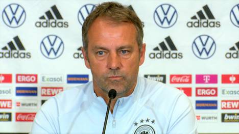 Bundestrainer Hansi Flick bezieht auf der DFB-Pressekonferenz Stellung zum immer wiederkehrenden Problemkind Leroy Sané. 