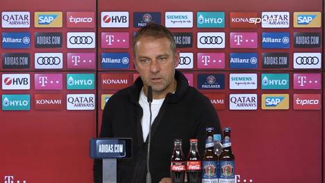 Kurz vor Transferschluss könnte der FC Bayern noch Callum Hudson-Odoi vom FC Chelsea verpflichten. FCB-Coach Hansi Flick lobt das Top-Talent, möchte aber nicht weiter Auskunft geben.