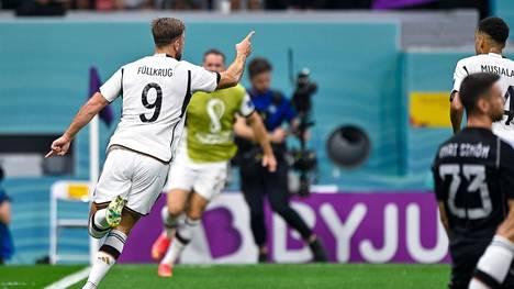 Niclas Füllkrug hat Deutschland durch seinen Ausgleichstreffer zum 1:1 einen Punkt gegen Spanien gesichert.