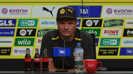 Borussia Dortmunds Shootingstar Karim Adeyemi muss von Co-Trainer Reutershahn überraschend deutliche Kritik einstecken. Auch Chefcoach Terzic bezieht Stellung und schlägt in die gleiche Kerbe.