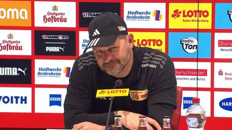 Er ist zurück! Steffen Baumgart ist wieder Trainer in der Bundesliga. Sein Debüt mit Union Berlin hätte sich der 53-Jährige sicher anders vorgestellt, trotzdem gibt er sich gewohnt positiv.