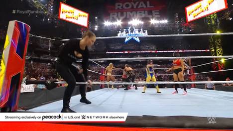 Beim WWE Royal Rumble 2022 bewahrheitet sich ein heißes Gerücht: Ronda Rousey ist zurück - und schon ihr Einzug sorgt für Gänsehaut.