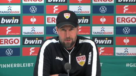 Deniz Undav spielt sich beim VfB Stuttgart immer mehr in den Vordergrund und glänzte zuletzt mit drei Scorerpunkten gegen Freiburg. Trainer Sebastian Hoeneß sieht ihn als Kandidaten für die Nationalelf.