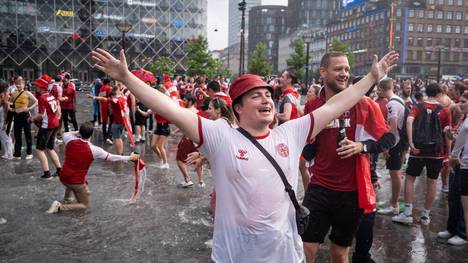 Die dänische Nationalmannschaft hofft beim EM-Halbfinale trotz der Einreisebeschränkungen in Großbritannien auf die Unterstützung vieler Fans in London. 