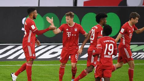 Joshua Kimmich war beim Supercup-Sieg gegen den BVB mal wieder der Schlüsselspieler beim FC Bayern. Trainer Hansi Flick ist voll des Lobes.