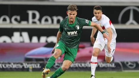 Drei Spieltage vor Saisonende hatte der abstiegsbedrohte FC Augsburg Heiko Herrlich entlassen und durch Markus Weinzierl ersetzt, Florian Niederlechner ätzt im Nachhinein gegen Herrlich.